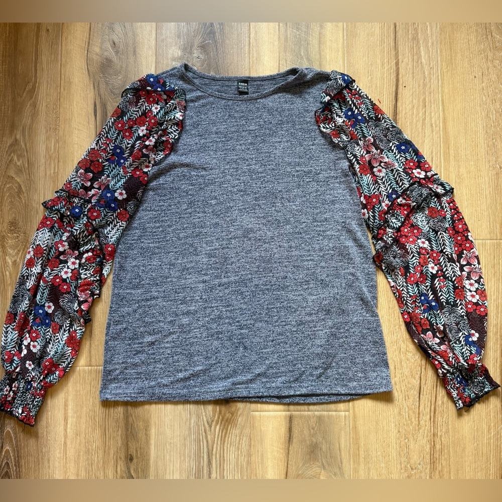 SHEIN Gray Top with Floral Sleeves